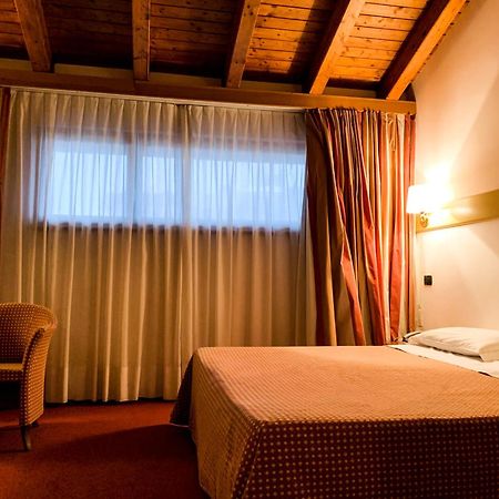 Eurohotel Palace Maniago Extérieur photo