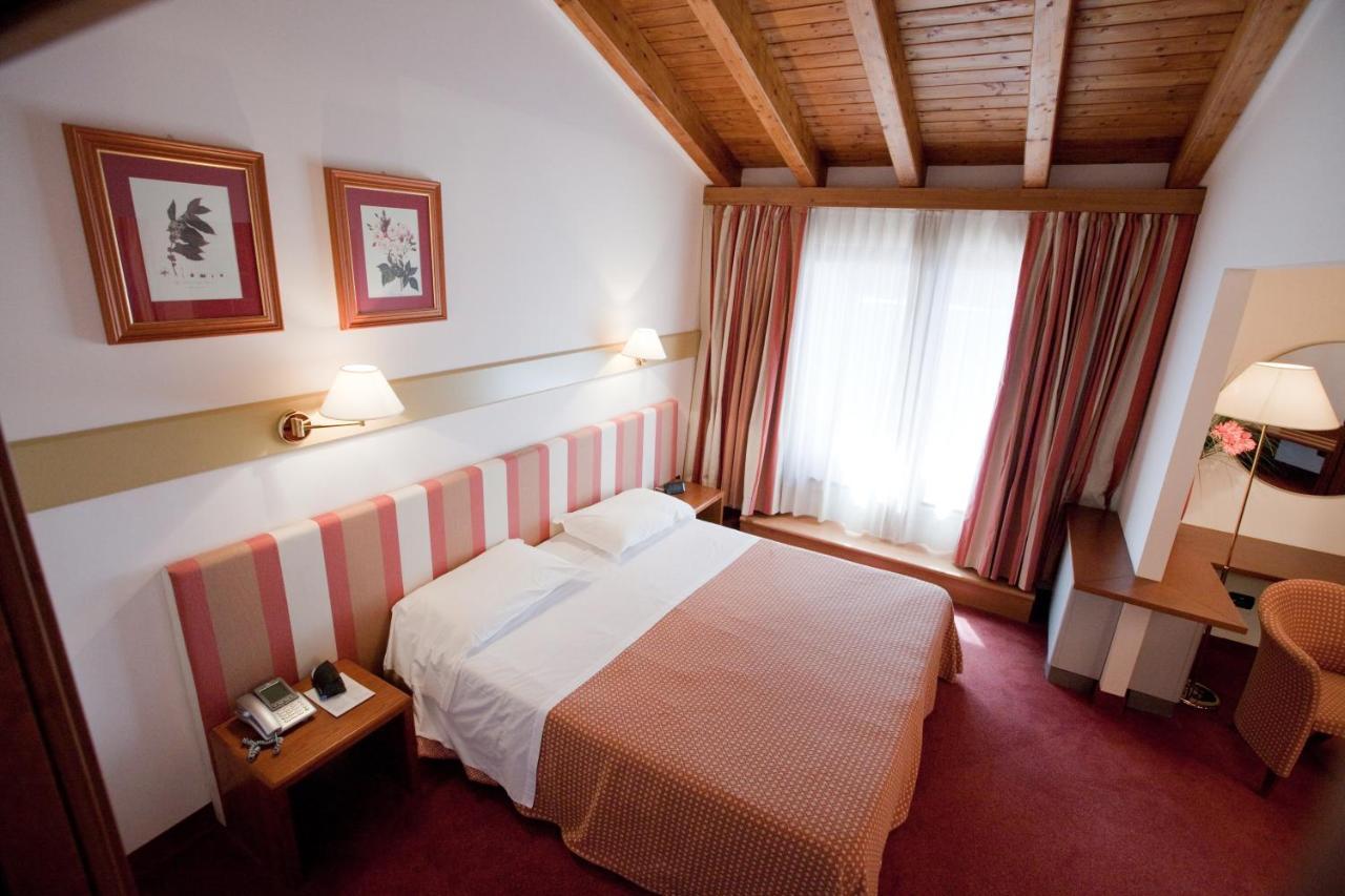 Eurohotel Palace Maniago Extérieur photo