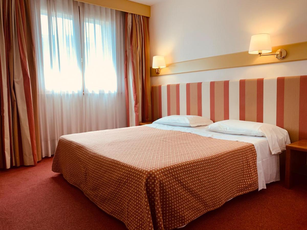 Eurohotel Palace Maniago Extérieur photo