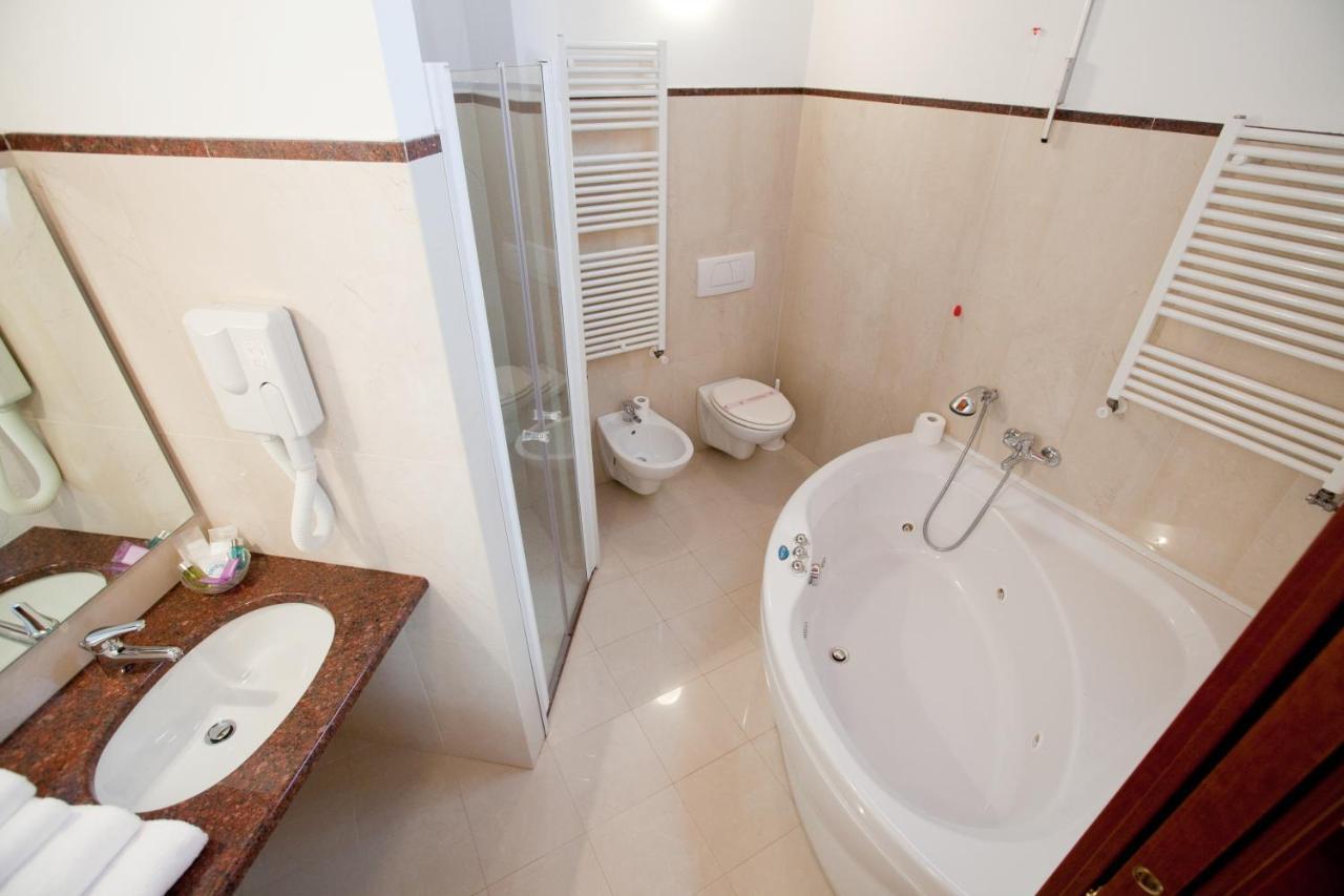 Eurohotel Palace Maniago Extérieur photo