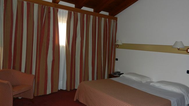 Eurohotel Palace Maniago Chambre photo